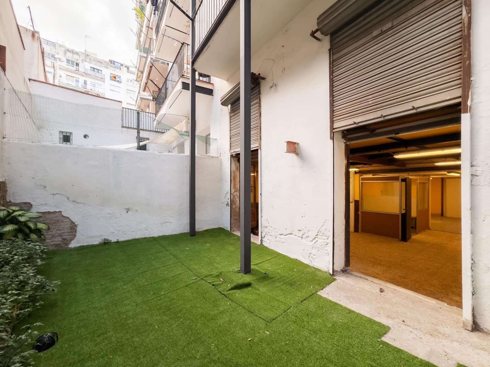 Ullakkoasunto myytävänä paikassa Barcelona kaupunki - 350 000 € (Ref: 10032192)