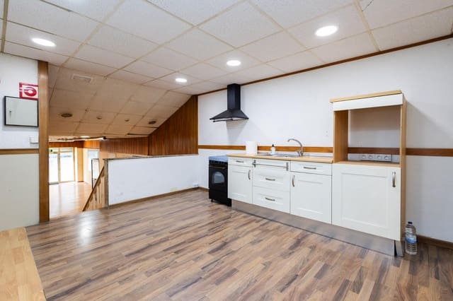 Ullakkoasunto myytävänä paikassa El Raval, Barcelona kaupunki - 350 000 € (Ref: 10032192)