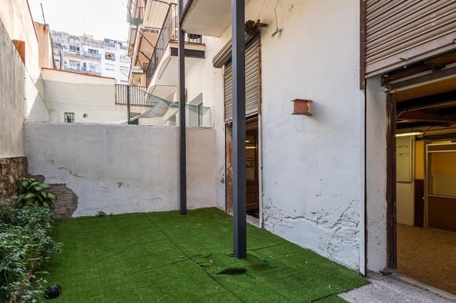 Ullakkoasunto myytävänä paikassa El Raval, Barcelona kaupunki - 350 000 € (Ref: 10032192)