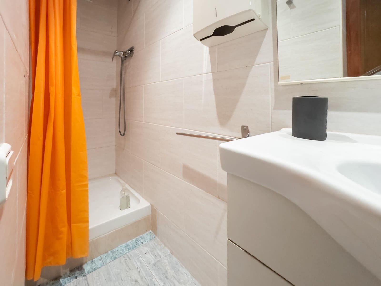 Ullakkoasunto myytävänä paikassa Barcelona kaupunki - 350 000 € (Ref: 10032192)
