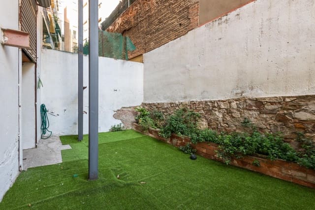 Ullakkoasunto myytävänä paikassa El Raval, Barcelona kaupunki - 350 000 € (Ref: 10032192)