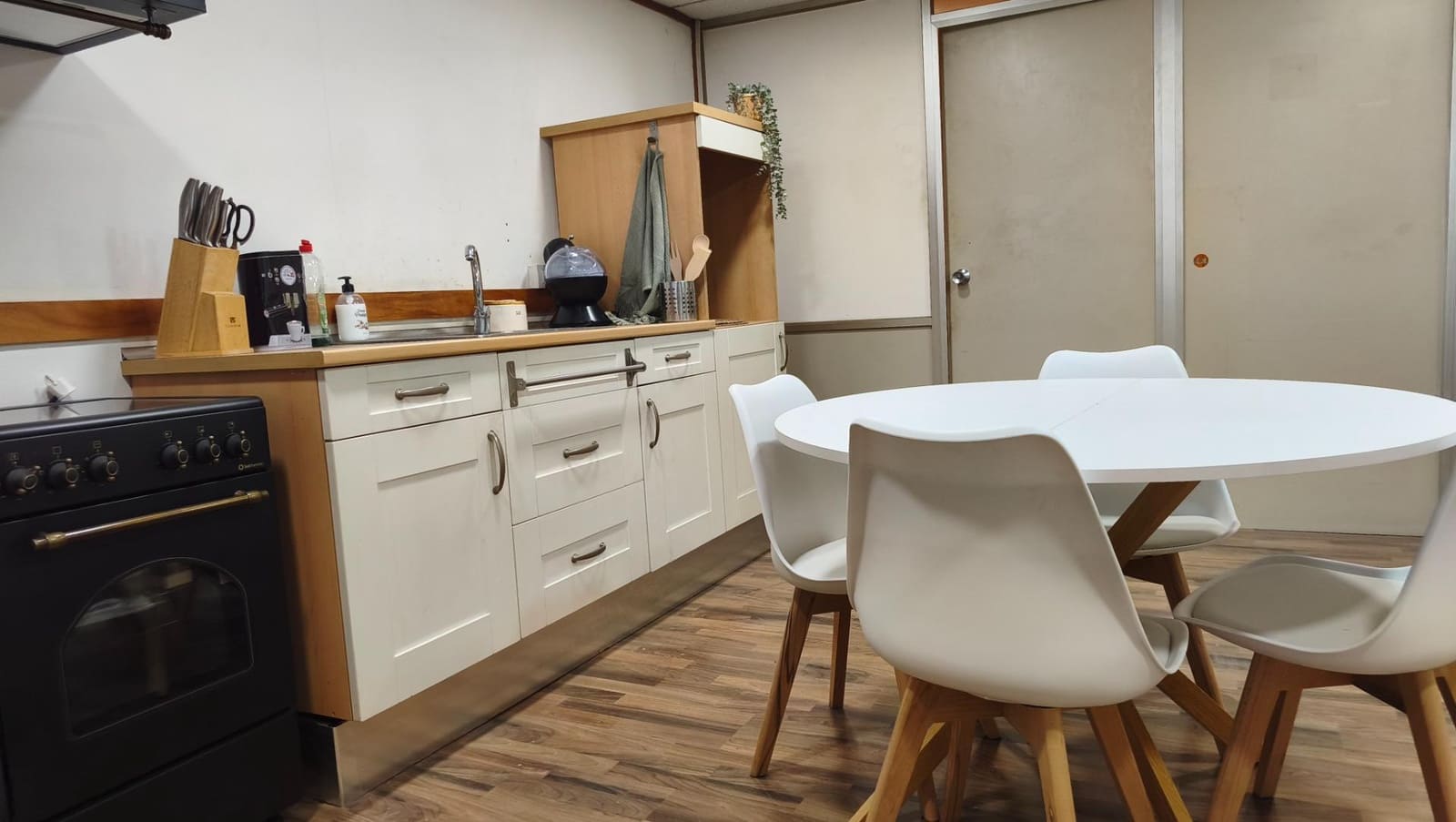 Loft til salgs i Barcelona by - € 350 000 (Ref: 10032192)