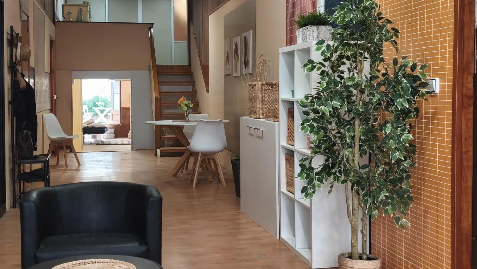 Loft til salgs i Barcelona by - € 350 000 (Ref: 10032192)