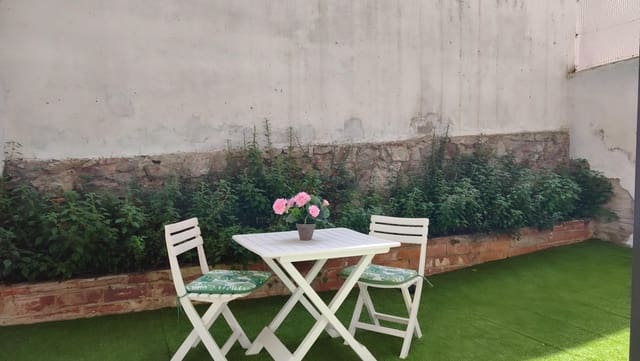 Loft til salg i El Raval, Barcelona by - € 350.000 (Ref: 10032192)