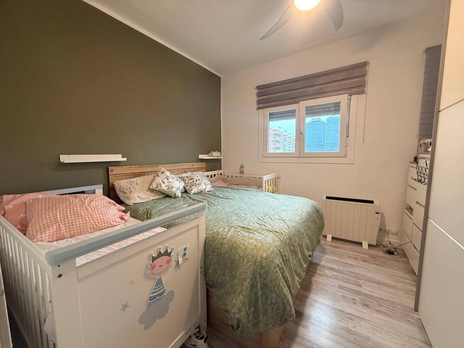 3 makuuhuone Asunto myytävänä paikassa Barcelona kaupunki - 309 000 € (Ref: 10059293)