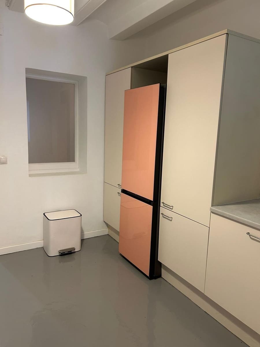 Piso de 5 habitaciones en Barcelona ciudad en venta - 450.000 € (Ref: 9909012)