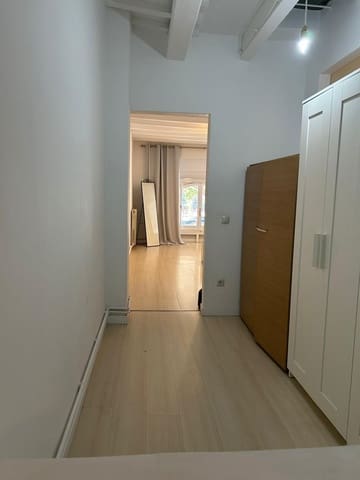 Piso de 5 habitaciones en Sant Pere, Santa Caterina i La Ribera, Barcelona ciudad en venta - 450.000 € (Ref: 9909012)