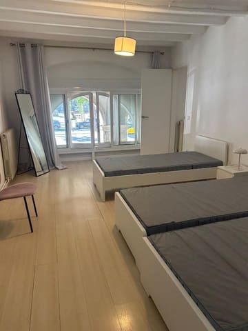 Piso de 5 habitaciones en Sant Pere, Santa Caterina i La Ribera, Barcelona ciudad en venta - 450.000 € (Ref: 9909012)