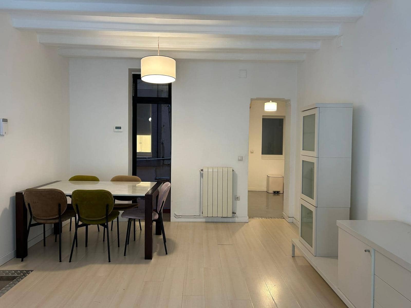 Piso de 5 habitaciones en Barcelona ciudad en venta - 450.000 € (Ref: 9909012)