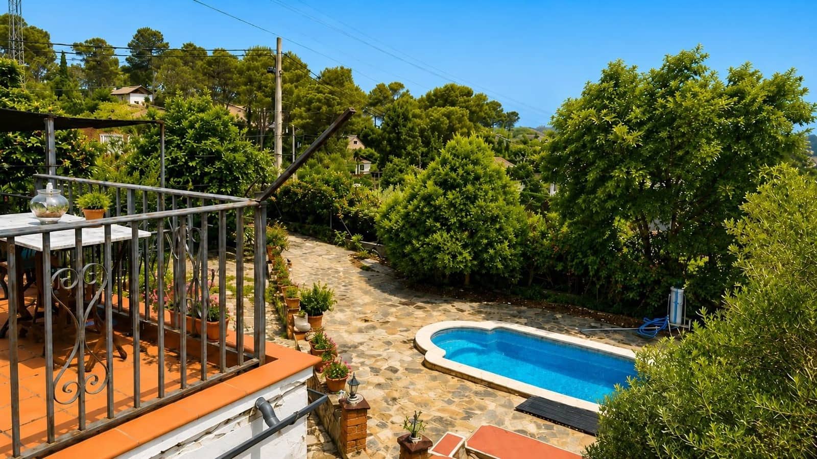 4 chambre Villa/Maison à vendre à Mediona avec piscine garage - 278 800 € (Ref: 9911179)