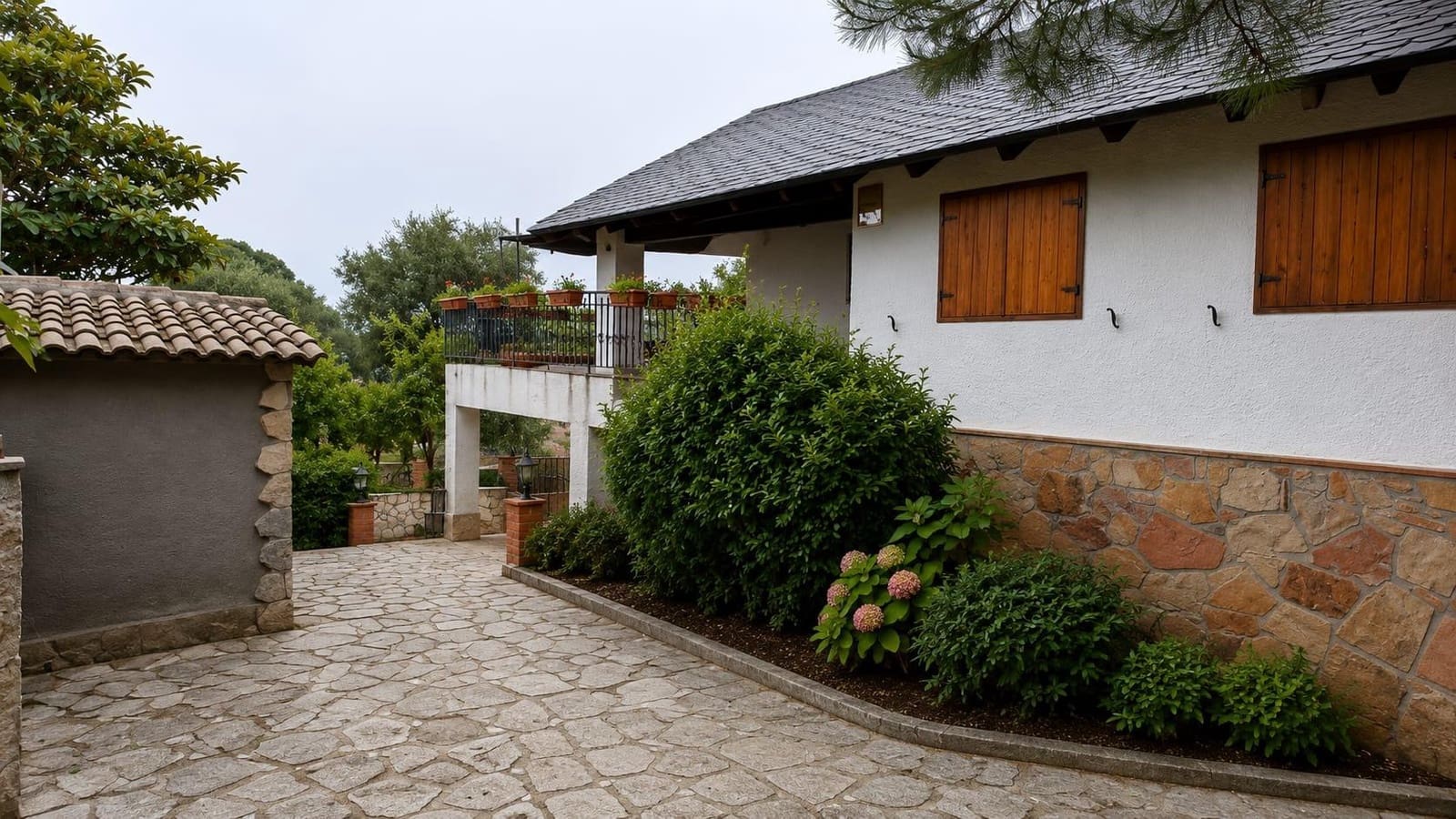 4 chambre Villa/Maison à vendre à Mediona avec piscine garage - 278 800 € (Ref: 9911179)