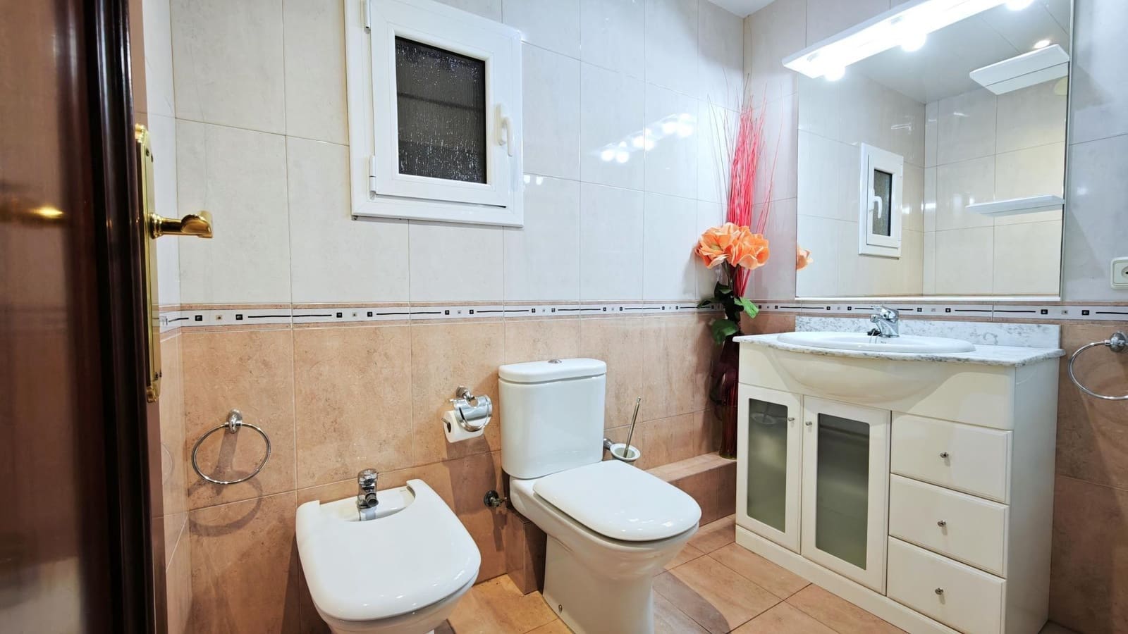 3 Zimmer Wohnung zu verkaufen in Barcelona Stadt - 369.000 € (Ref: 9911181)