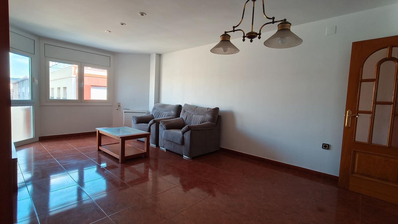 4 bedroom Flat for sale in Vilanova i la Geltru - € 330,000 (Ref: 9911183)