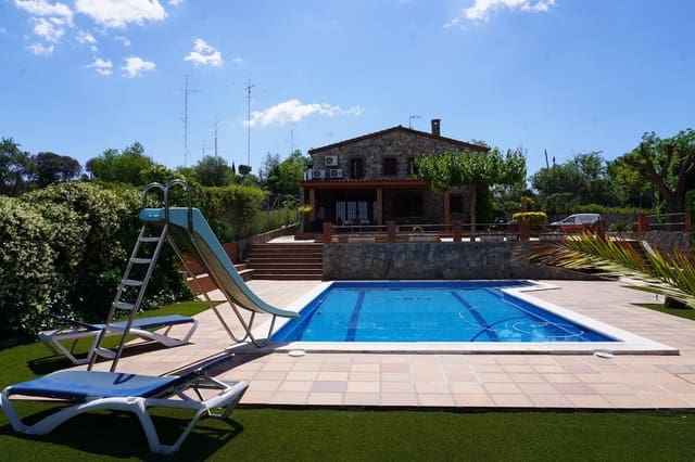 4 sypialnia Finka/Dom wiejski na sprzedaż w Granollers z basenem garażem - 1 500 000 € (Ref: 9911184)