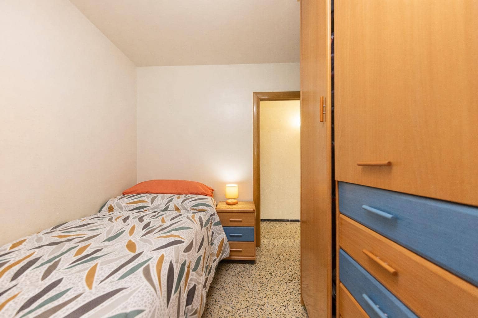 4 sovrum Lägenhet till salu i Terrassa - 239 900 € (Ref: 9911185)