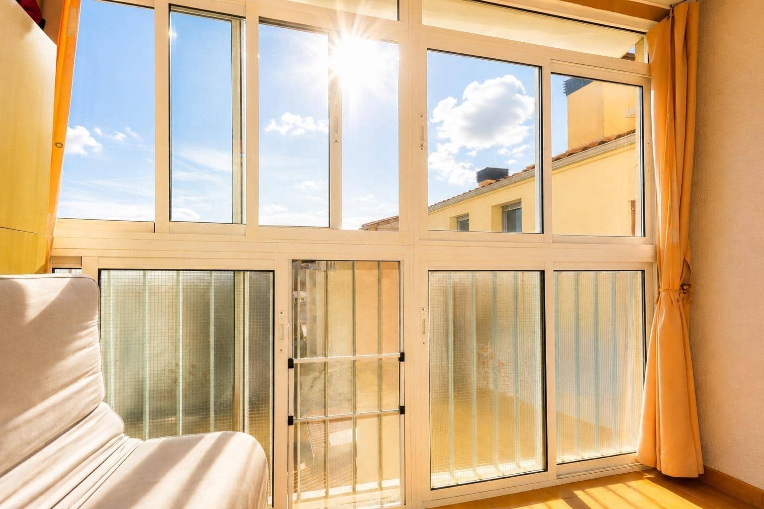 4 sovrum Lägenhet till salu i Terrassa - 239 900 € (Ref: 9911185)