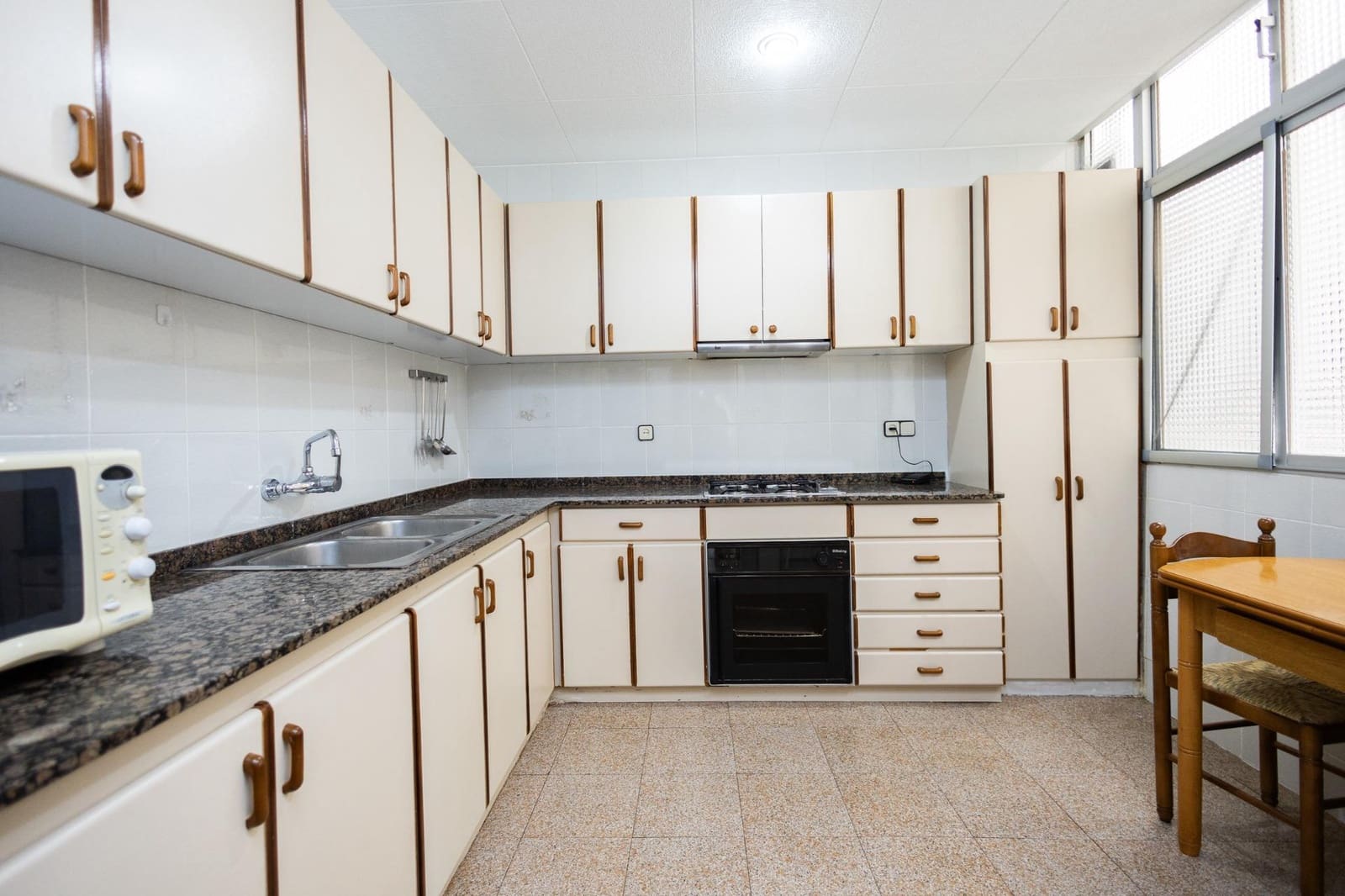3 quarto Apartamento para venda em Barcelona cidade - 250 000 € (Ref: 9920558)