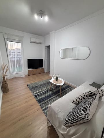 Ático de 2 habitaciones en Barcelona ciudad en venta - 329.900 € (Ref: 9927550)