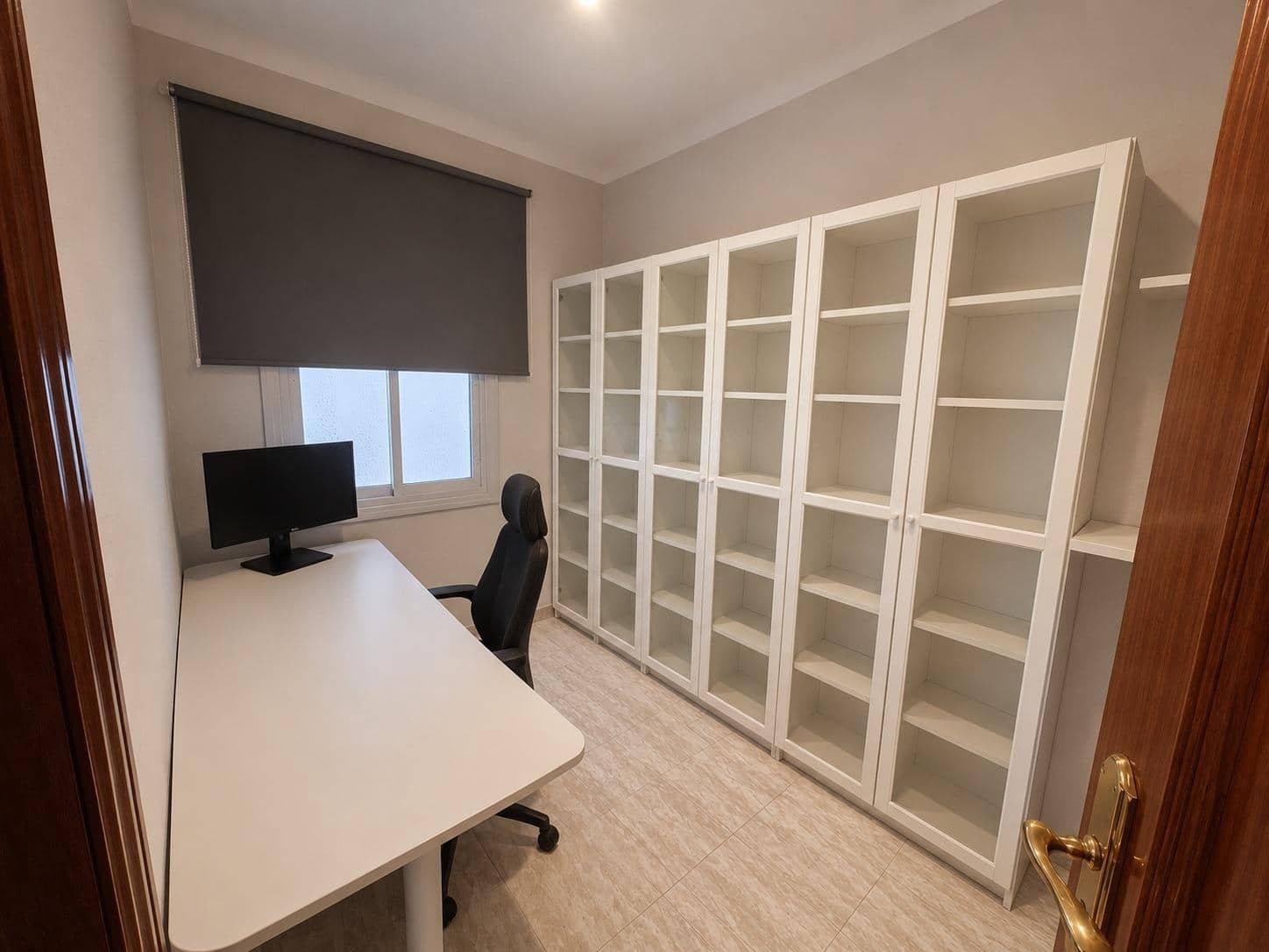 4 Zimmer Wohnung zu verkaufen in Barcelona Stadt - 375.000 € (Ref: 9936514)