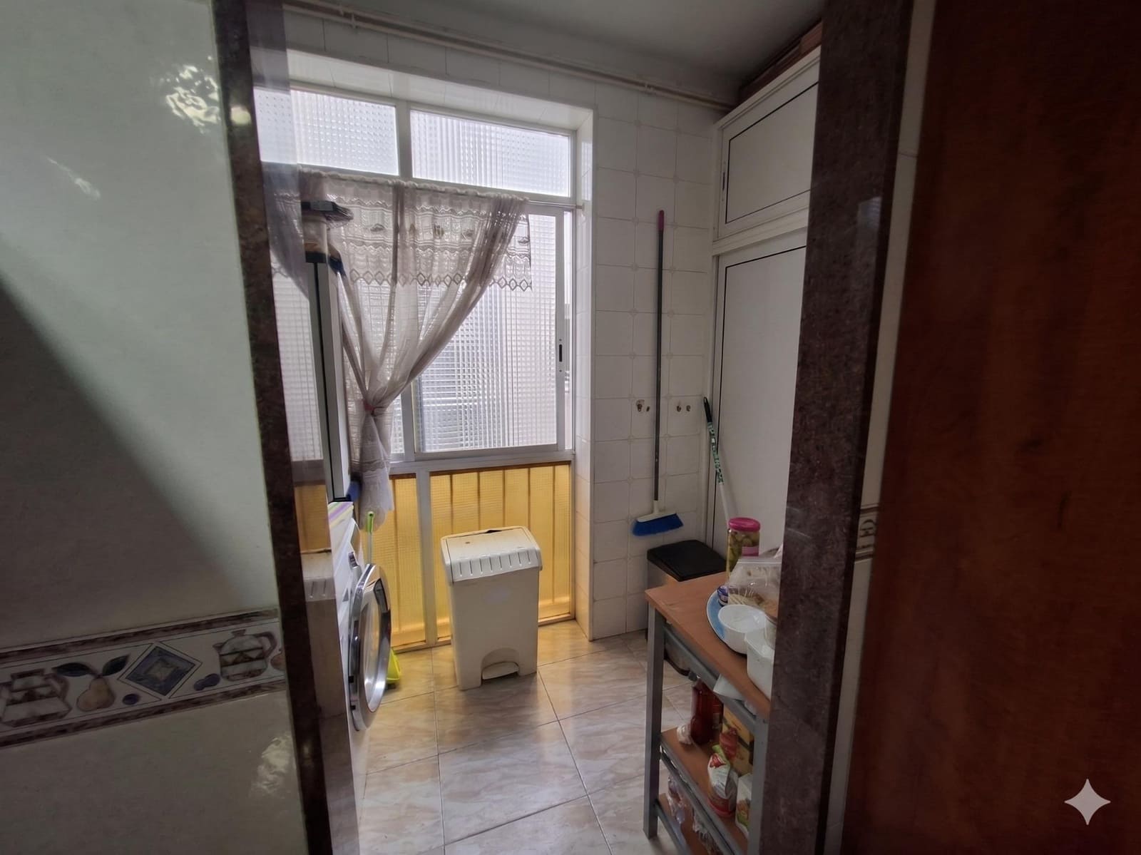 4 Zimmer Wohnung zu verkaufen in Barcelona Stadt - 375.000 € (Ref: 9936514)