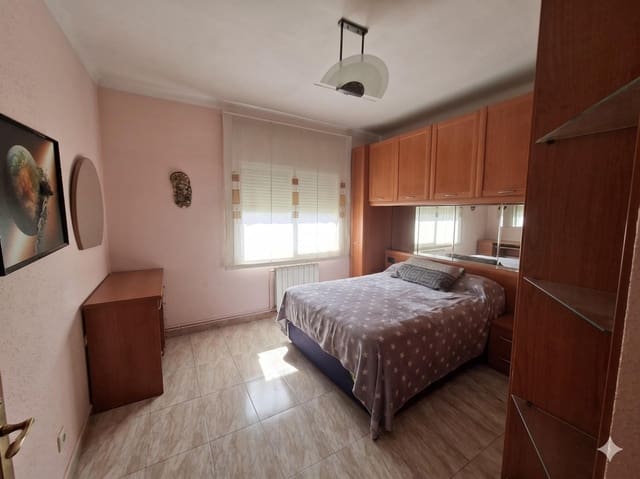 4 quarto Apartamento para venda em Barcelona cidade - 375 000 € (Ref: 9936514)