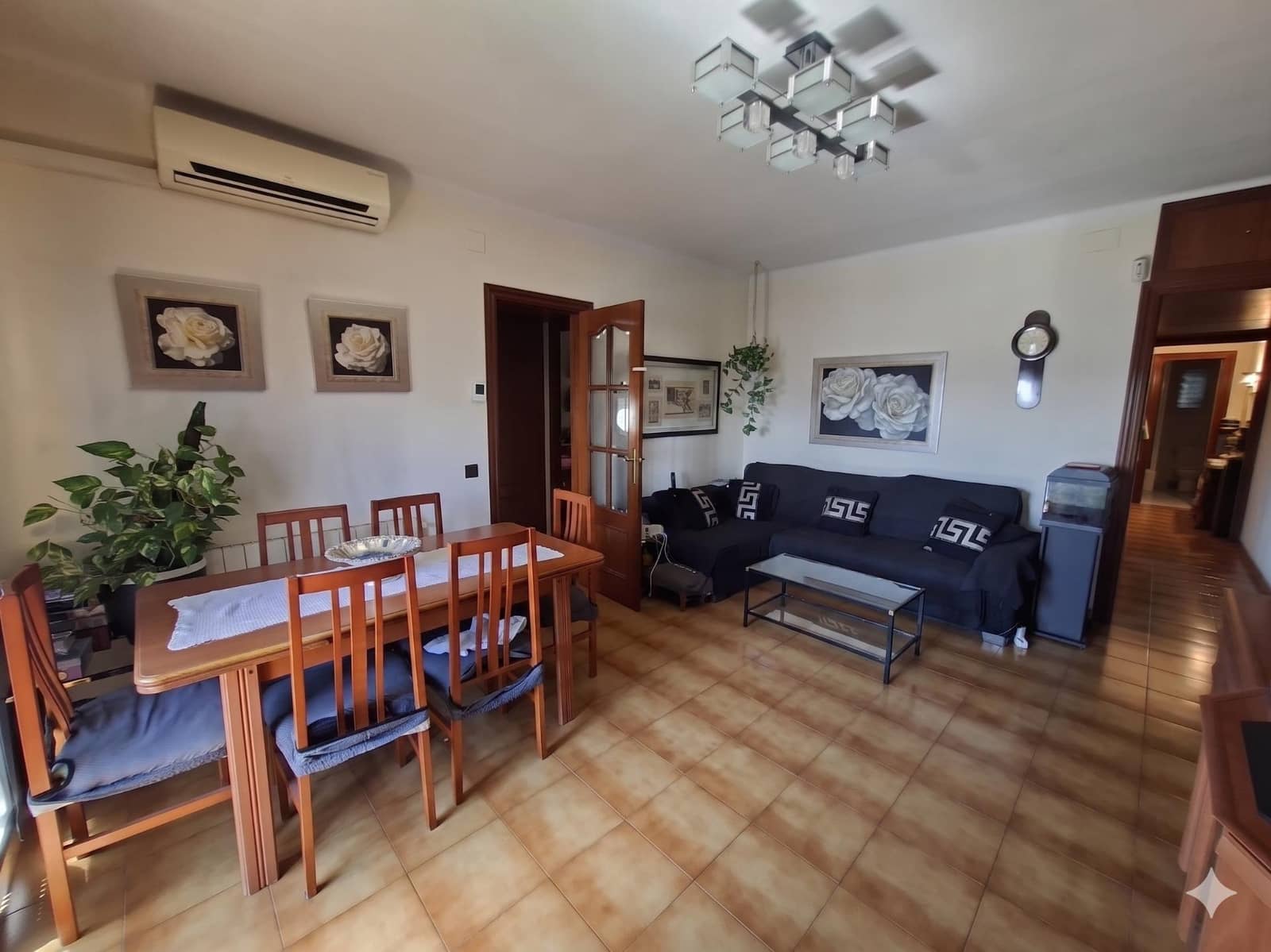 4 Zimmer Wohnung zu verkaufen in Barcelona Stadt - 375.000 € (Ref: 9936514)