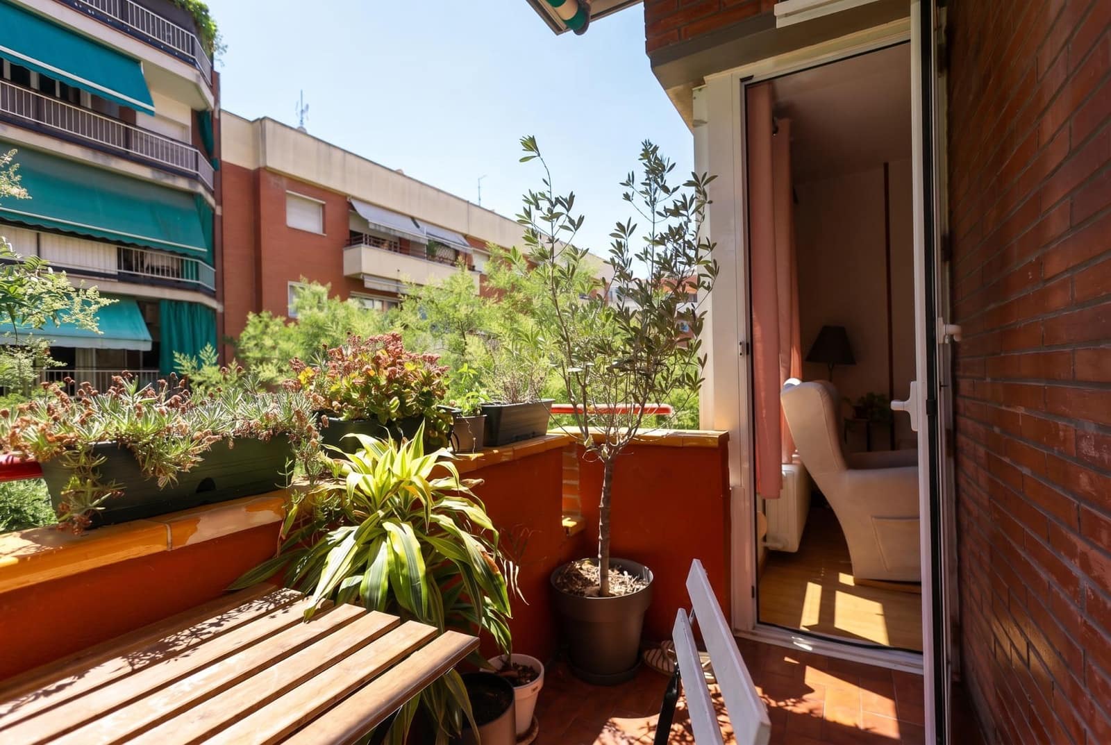 3 sovrum Lägenhet till salu i Barcelona stad med pool - 554 000 € (Ref: 9949927)