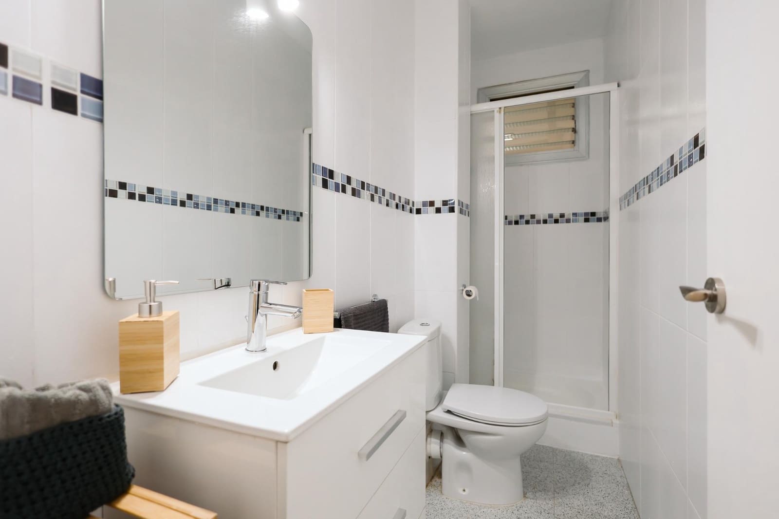 3 bedroom Flat for sale in Barcelona city - € 265,000 (Ref: 9975566)