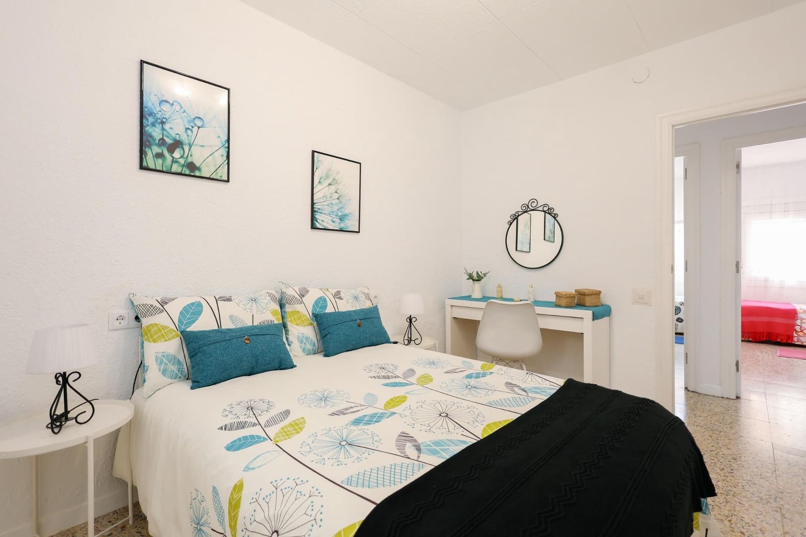 3 bedroom Flat for sale in Barcelona city - € 265,000 (Ref: 9975566)