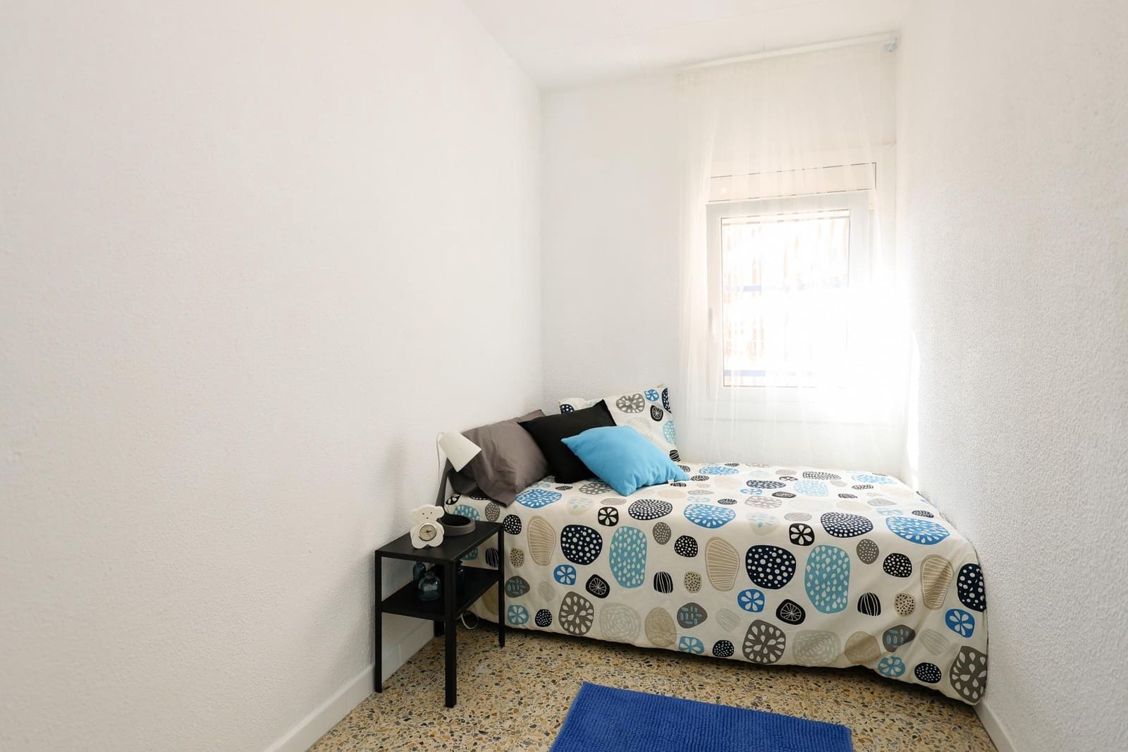 3 bedroom Flat for sale in Barcelona city - € 265,000 (Ref: 9975566)