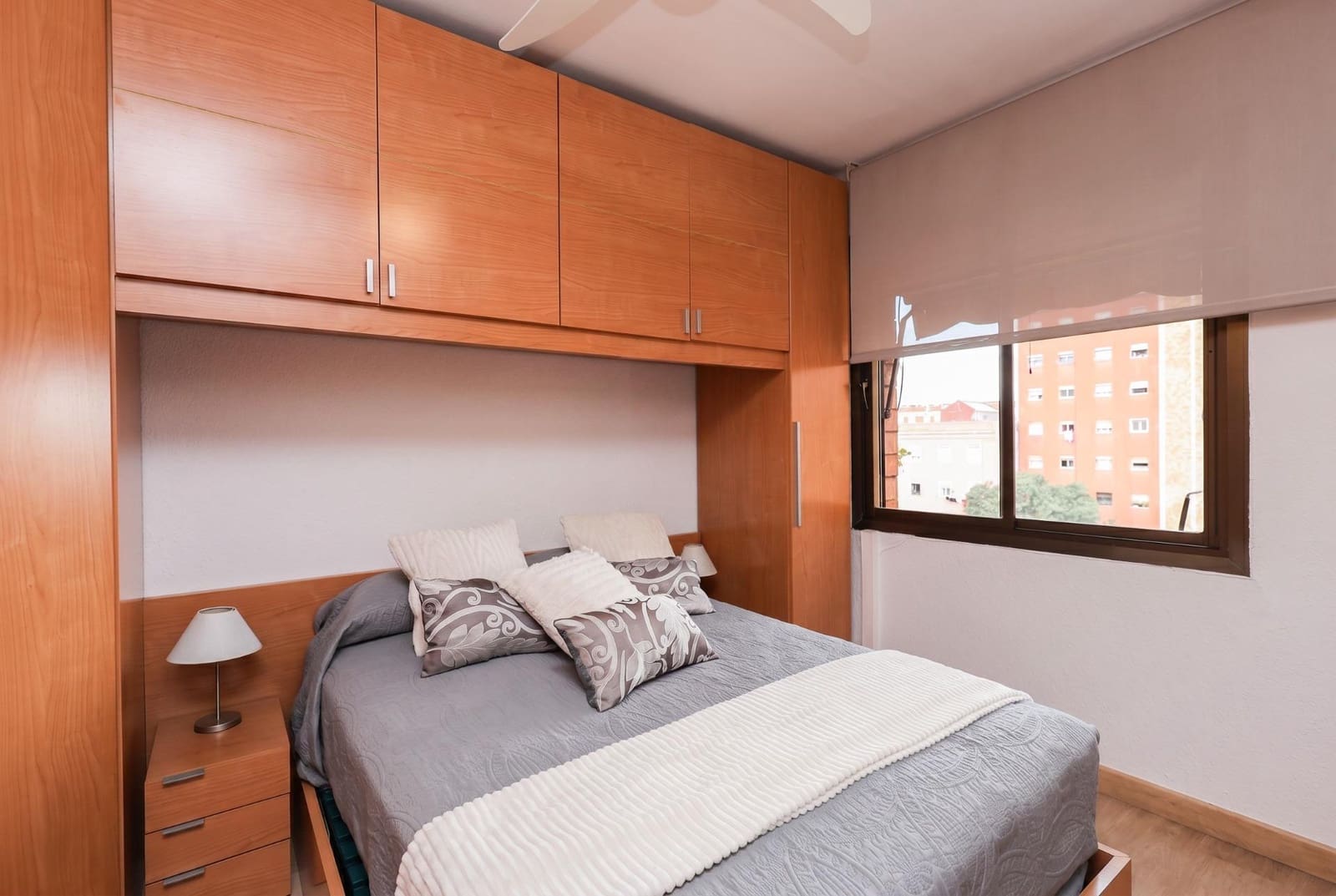2 sypialnia Mieszkanie na sprzedaż w Miasto Barcelona - 259 900 € (Ref: 9994344)