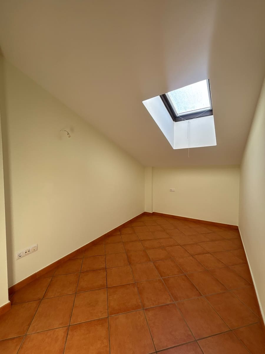 4 bedroom Terraced Villa for sale in Benaocaz - € 179,000 (Ref: 10111507)
