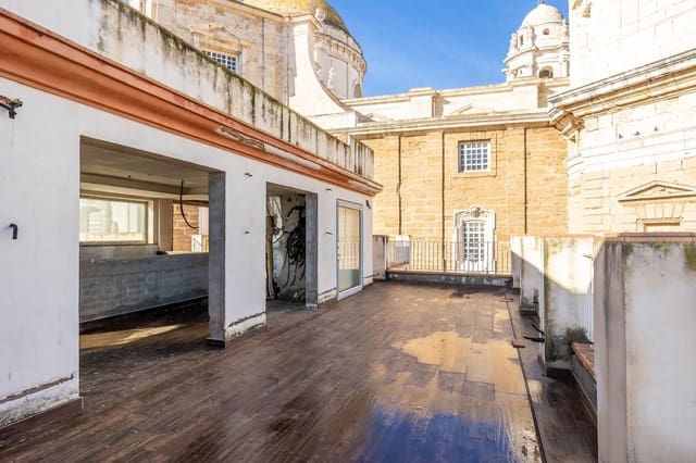 Byhus til salg i El Pópulo - Santa María, Cádiz by - € 2.350.000 (Ref: 9950916)