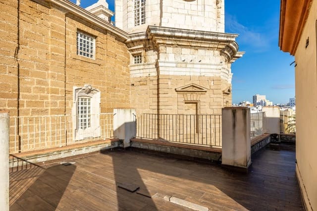 Byhus til salg i El Pópulo - Santa María, Cádiz by - € 2.350.000 (Ref: 9950916)