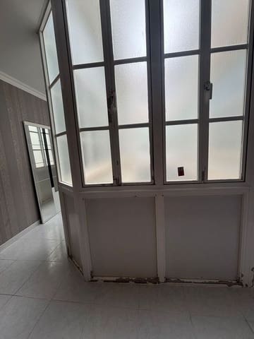 3 soverom Leilighet til salgs i Centro Histórico, Cádiz by - € 265 000 (Ref: 9961913)