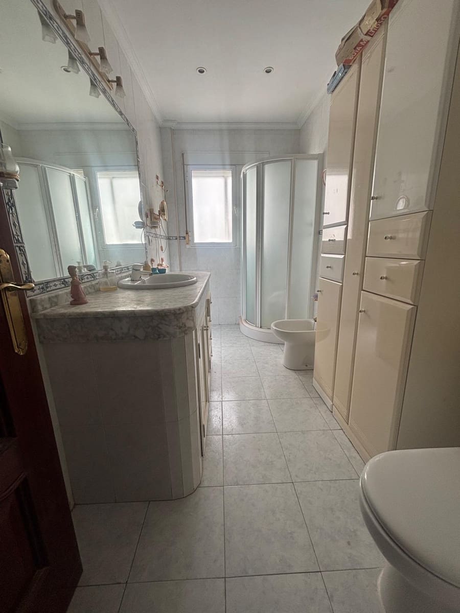 3 soverom Leilighet til salgs i Cadiz by med svømmebasseng - € 450 000 (Ref: 9961914)