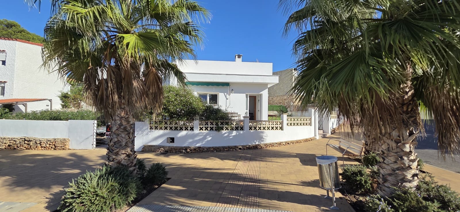 3 bedroom Townhouse for sale in Alayor / Alaior - € 480,000 (Ref: 9924812)