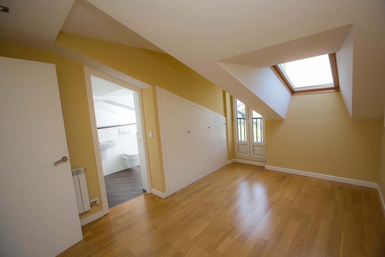 3 bedroom Penthouse for sale in Castropol with pool garage - € 270,000 (Ref: 9924870)