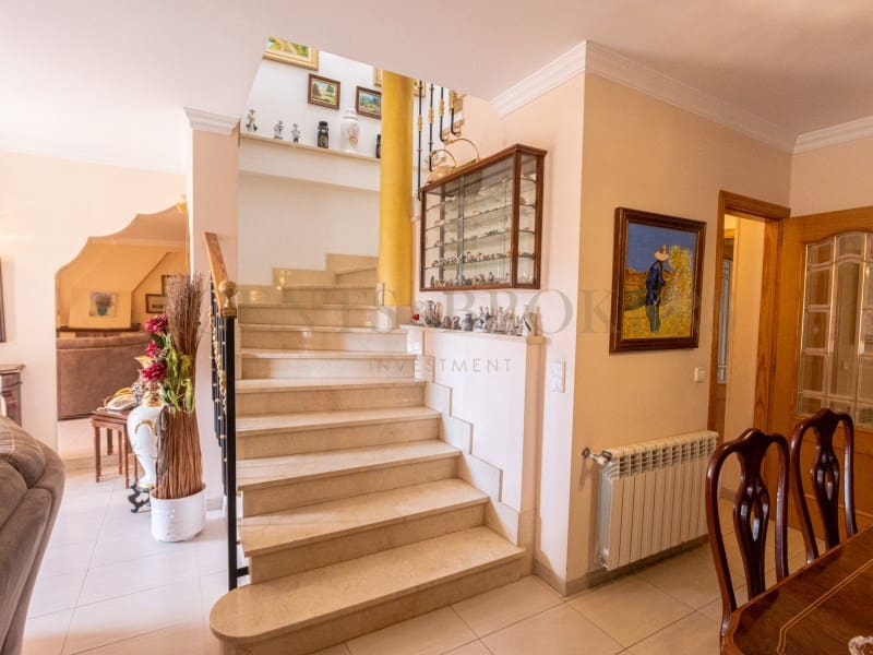 3 bedroom Townhouse for sale in Palma de Mallorca with pool garage - € 899,000 (Ref: 9911462)