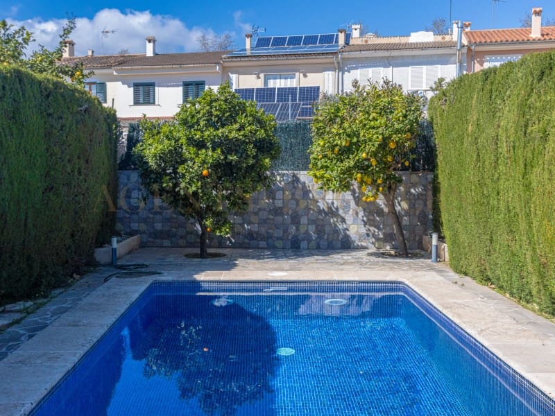 3 bedroom Townhouse for sale in Palma de Mallorca with pool garage - € 899,000 (Ref: 9911462)