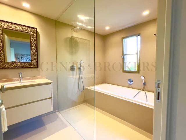 4 camera da letto Villa in vendita in Calas de Mallorca, Manacor con piscina garage - 2.250.000 € (Rif: 9911463)