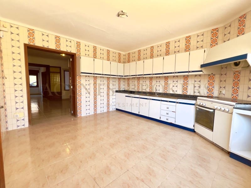 4 soveværelse Byhus til salg i Son Servera med garage - € 445.000 (Ref: 9921968)