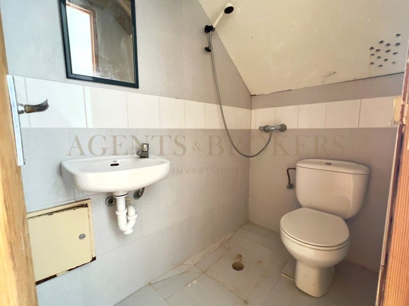 4 soveværelse Byhus til salg i Son Servera med garage - € 445.000 (Ref: 9921968)