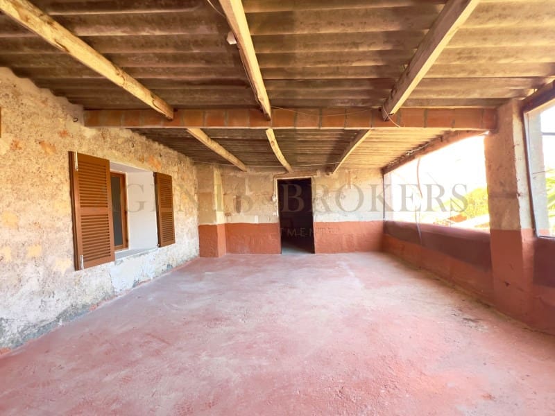 4 soveværelse Byhus til salg i Son Servera med garage - € 445.000 (Ref: 9921968)