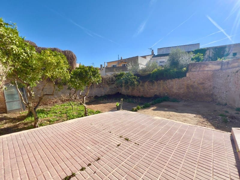4 soveværelse Byhus til salg i Son Servera med garage - € 445.000 (Ref: 9921968)