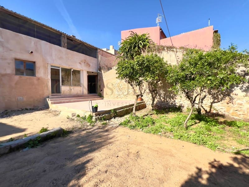 4 soveværelse Byhus til salg i Son Servera med garage - € 445.000 (Ref: 9921968)