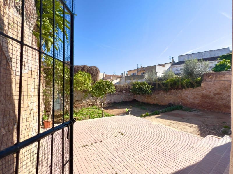 4 soveværelse Byhus til salg i Son Servera med garage - € 445.000 (Ref: 9921968)