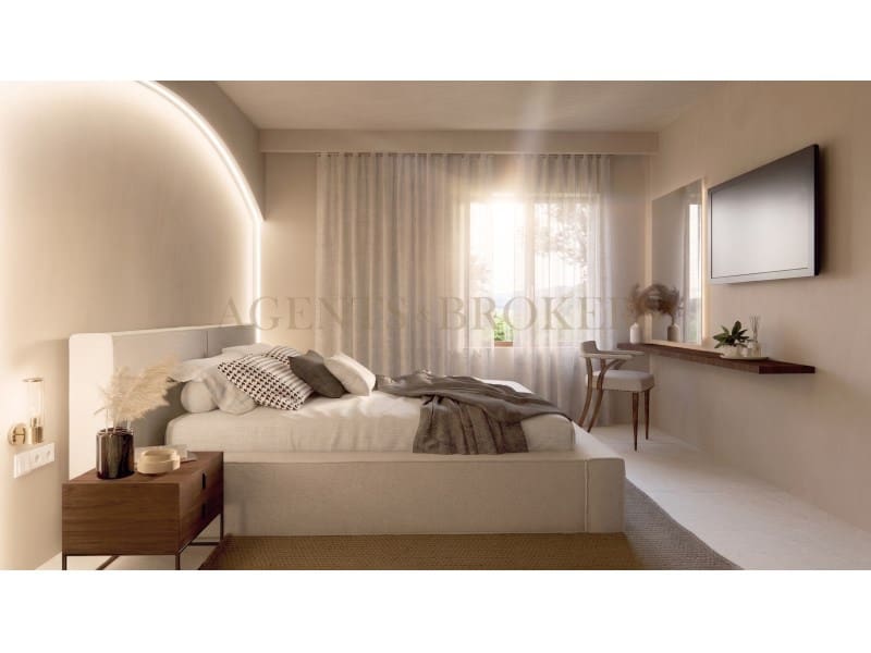 4 bedroom Townhouse for sale in Son Servera with garage - € 398,000 (Ref: 9921968)