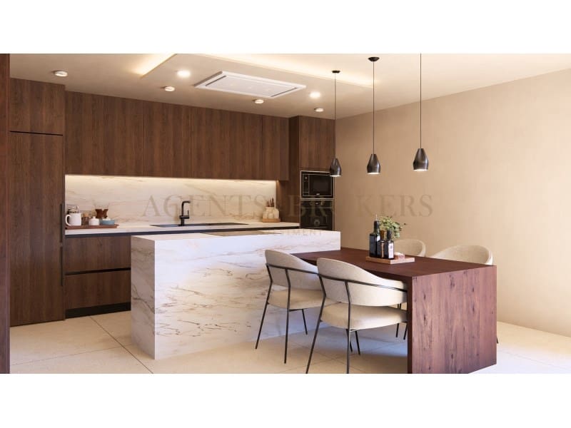 4 bedroom Townhouse for sale in Son Servera with garage - € 398,000 (Ref: 9921968)