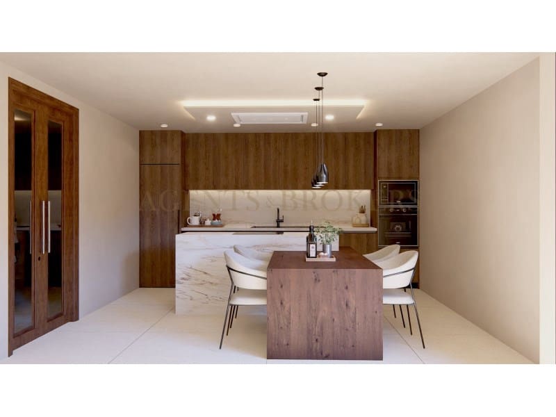 4 bedroom Townhouse for sale in Son Servera with garage - € 398,000 (Ref: 9921968)